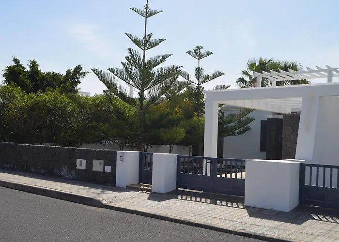 Villa Sun Grove & Playa Blanca (Lanzarote)