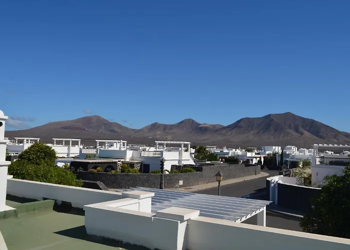 Sun Grove & Villa Playa Blanca (Lanzarote)