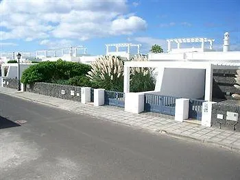 Villa Sun Grove & *