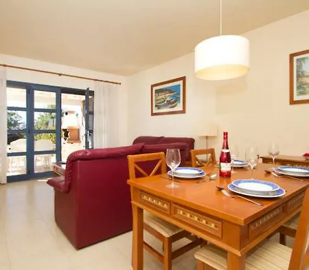 Sun Grove & וילה